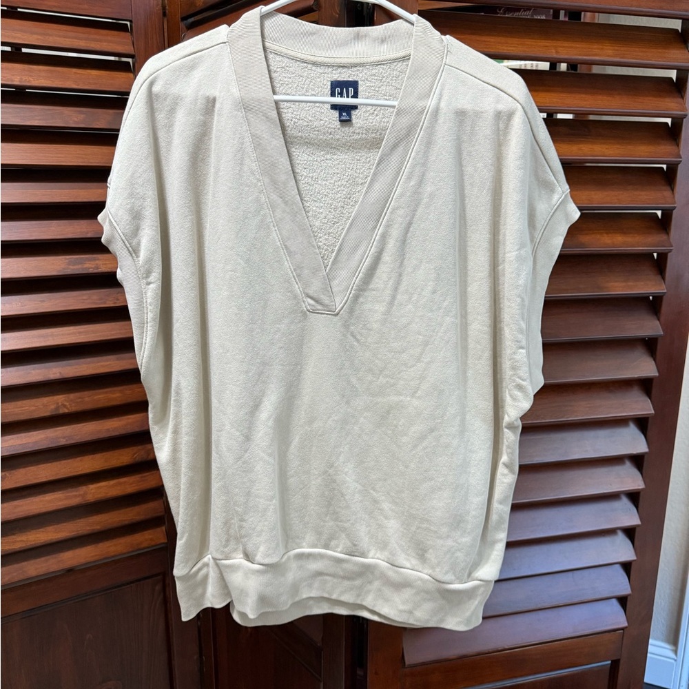 GAP Beige V-Neck Sleeveless Sweatshirt Top